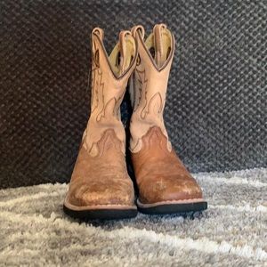 Kids cowboy boots
